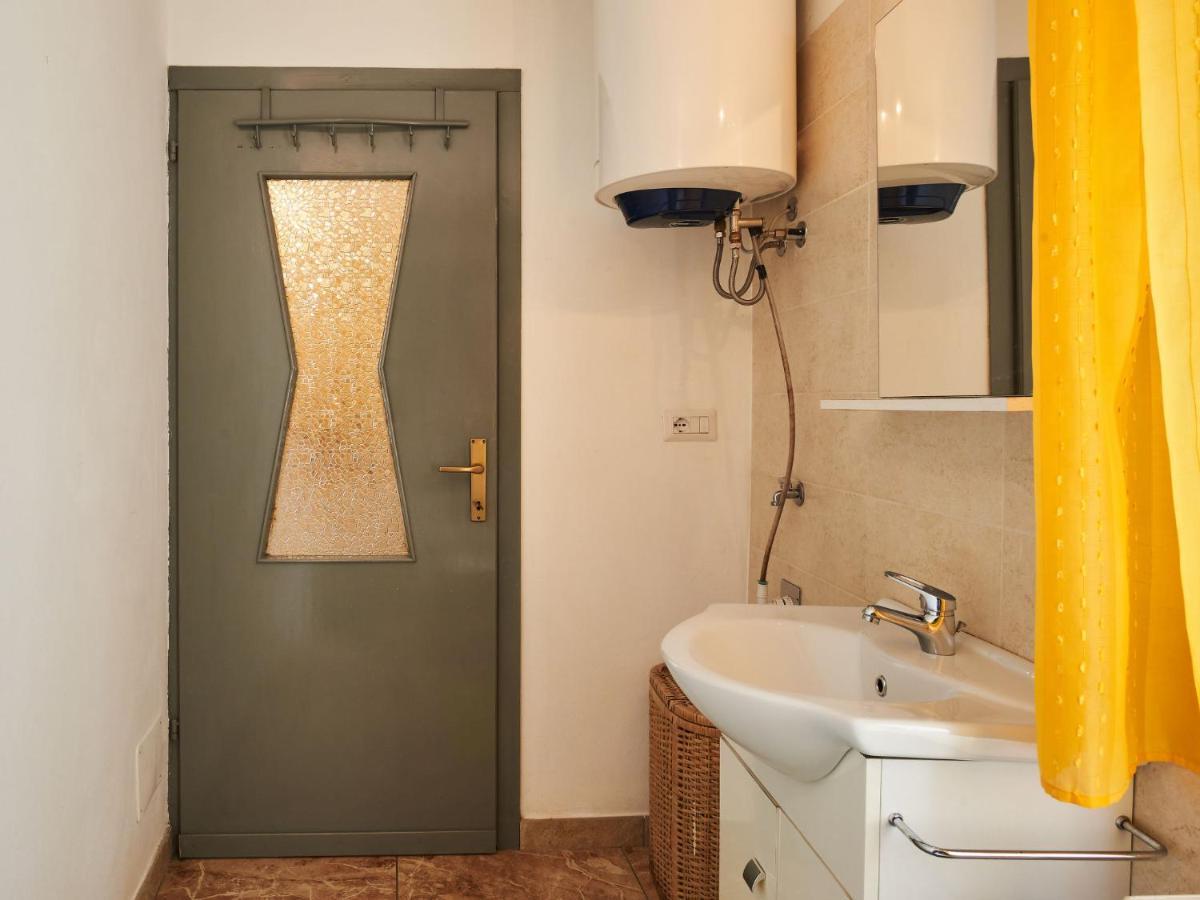 Apartment Casa Del Pergulin - Lmz325 By Interhome Verceia Exterior photo
